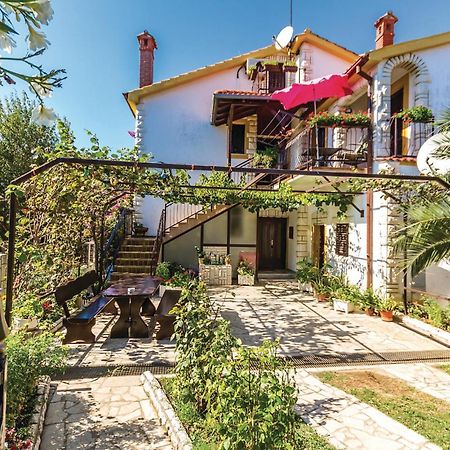 Pet Friendly Apartment In Medulin With Wifi Exterior foto