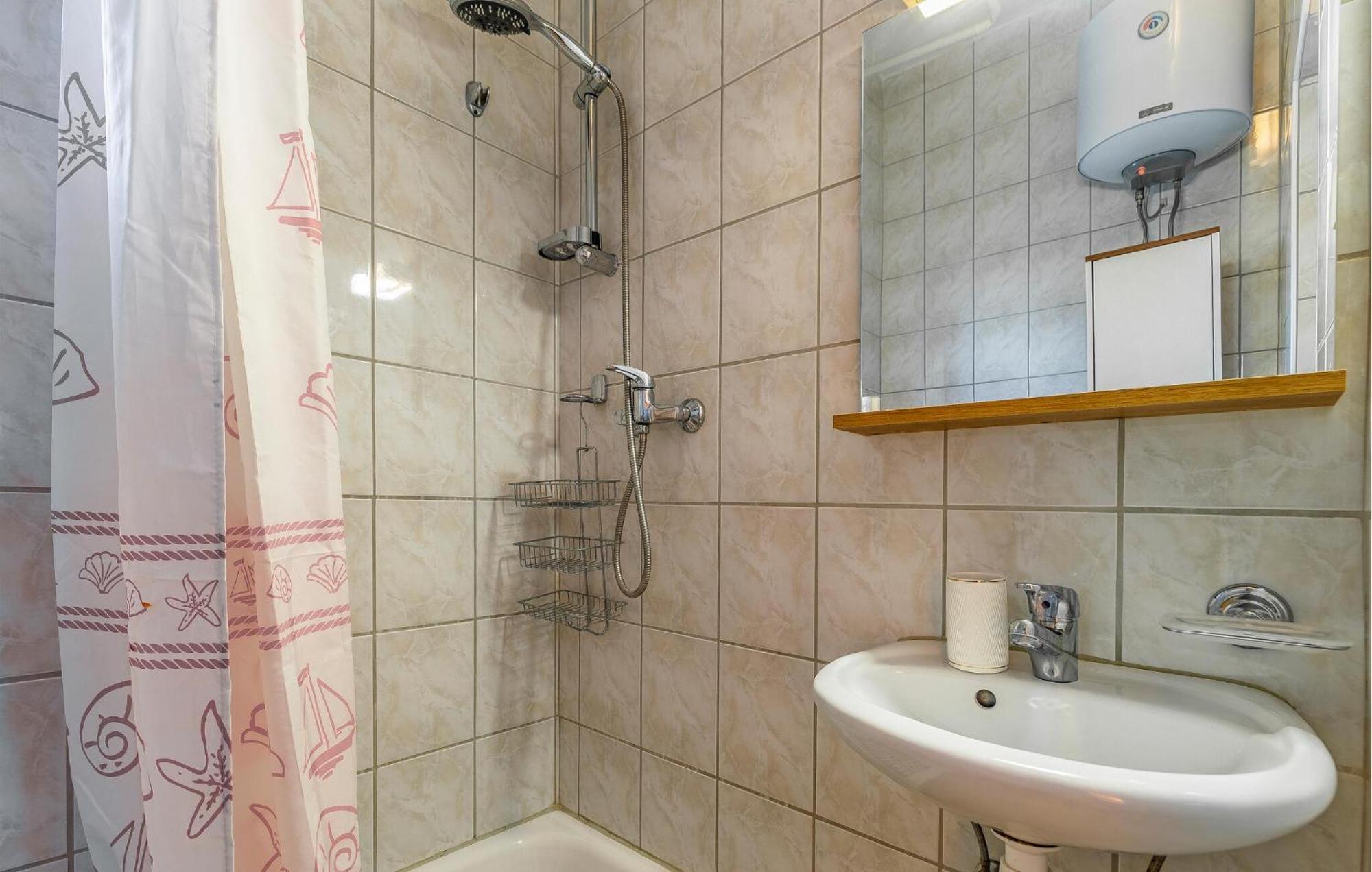 Pet Friendly Apartment In Medulin With Wifi Exterior foto