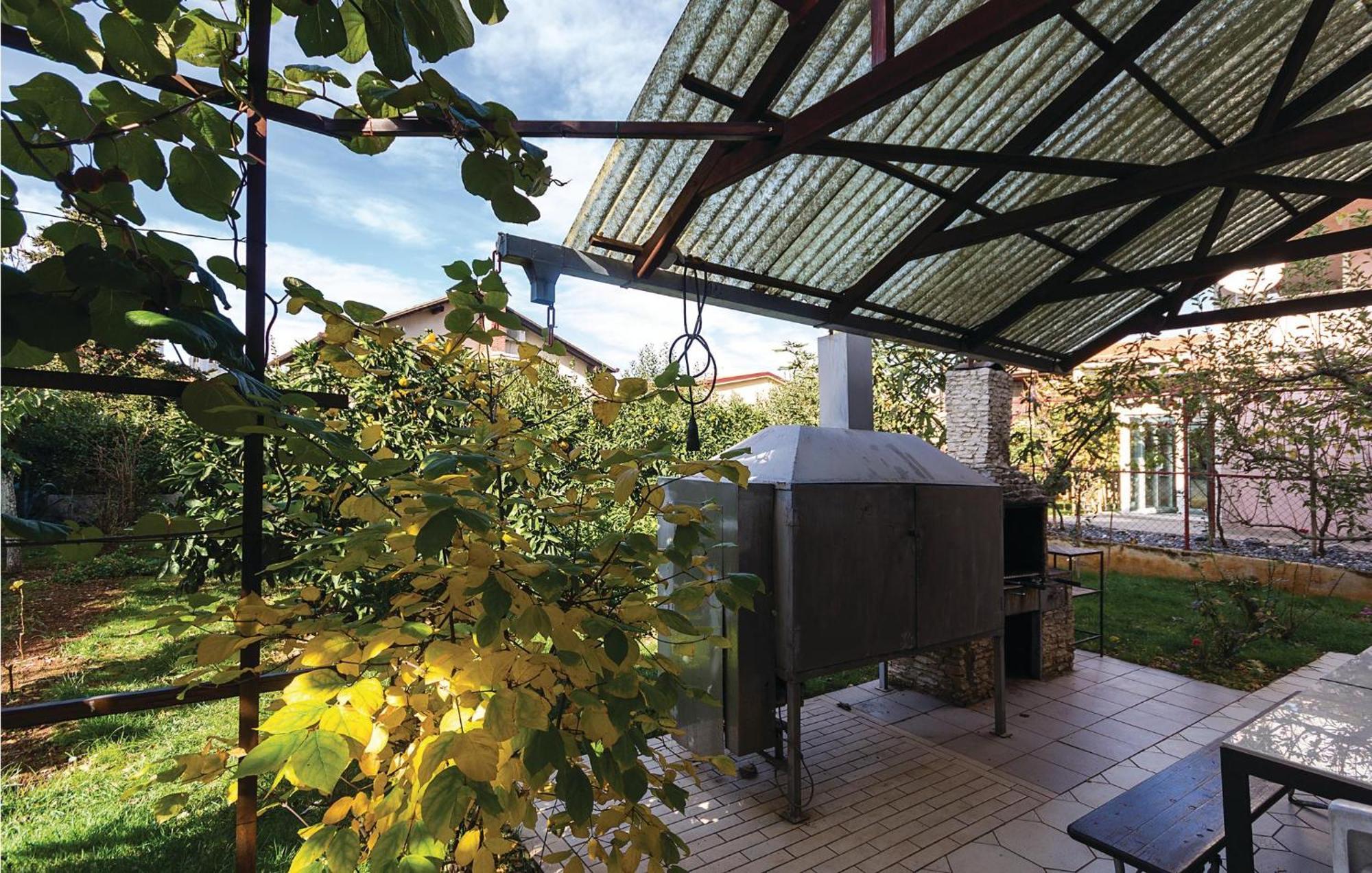 Pet Friendly Apartment In Medulin With Wifi Exterior foto